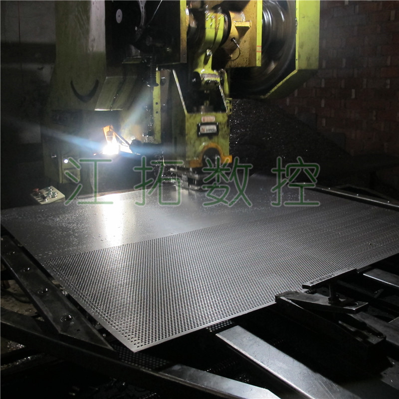 江拓?cái)?shù)控沖床設(shè)備