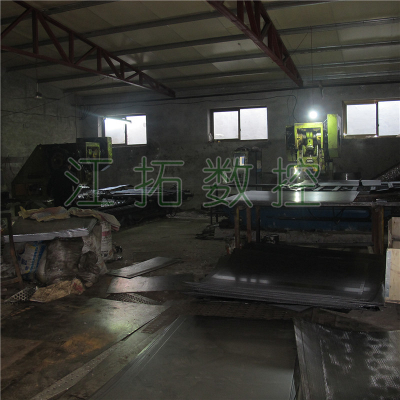 江拓?cái)?shù)控沖床設(shè)備